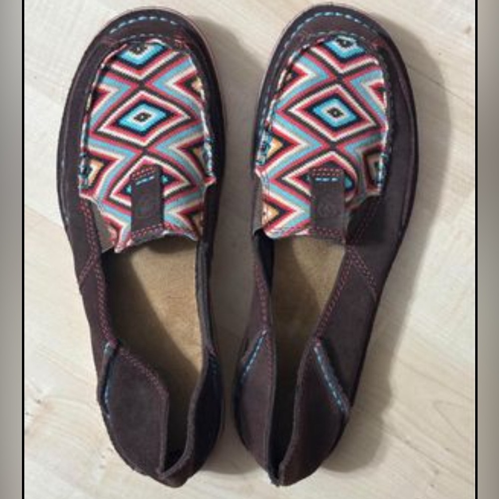 Ariat Aztec Cruiser shoes